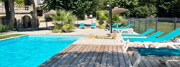 Gîte de groupe avec piscine Drôme